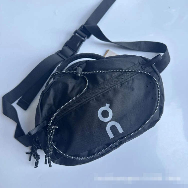 On Crossbody Bags 6210 Waist Bag — Black