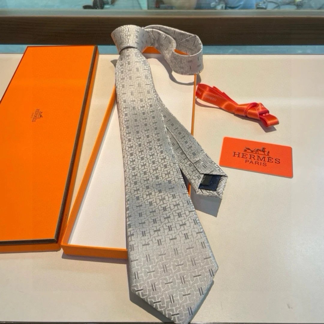 Hermès Ties Jacquard geometric-pattern silk tie — 03