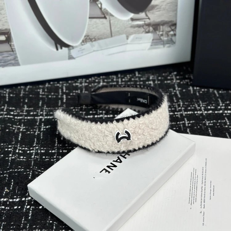 Chanel Bouclé CC Logo Headband — white