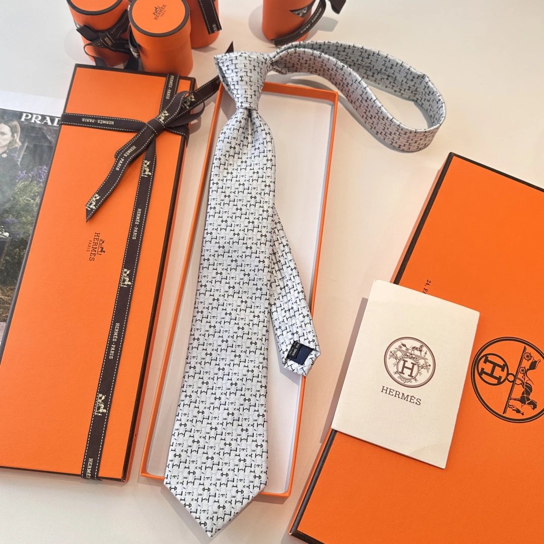 Hermès Ties Silk H-pattern jacquard tie — white