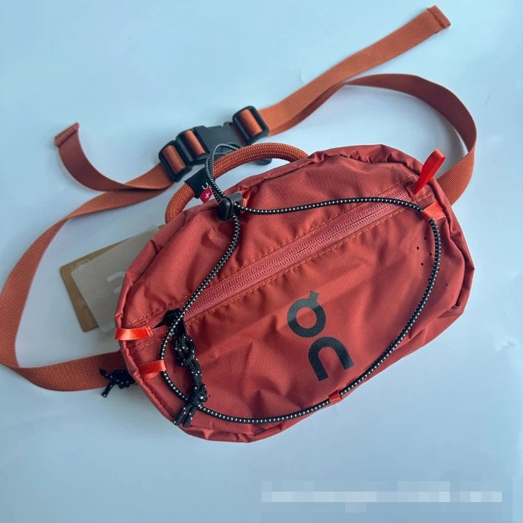 On Crossbody Bags 6210 Waist Bag — Orange-red