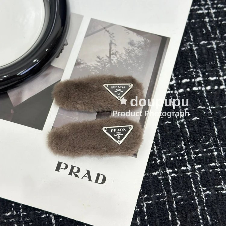 Chanel Uncategorized 6246 Faux-Fur Hair Clip Pair — SKU-08-Triangular Mark Gray-Brown “Pair”