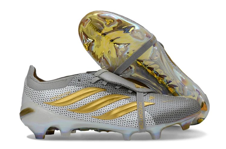 Adidas Sneakers Predator fold-over tongue football cleats — 7