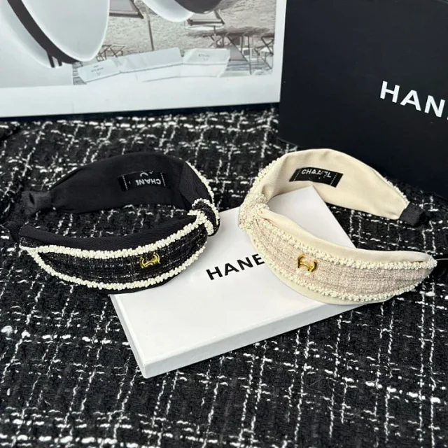 Chanel Uncategorized Tweed and pearl-trim wide headband product detail image 2
