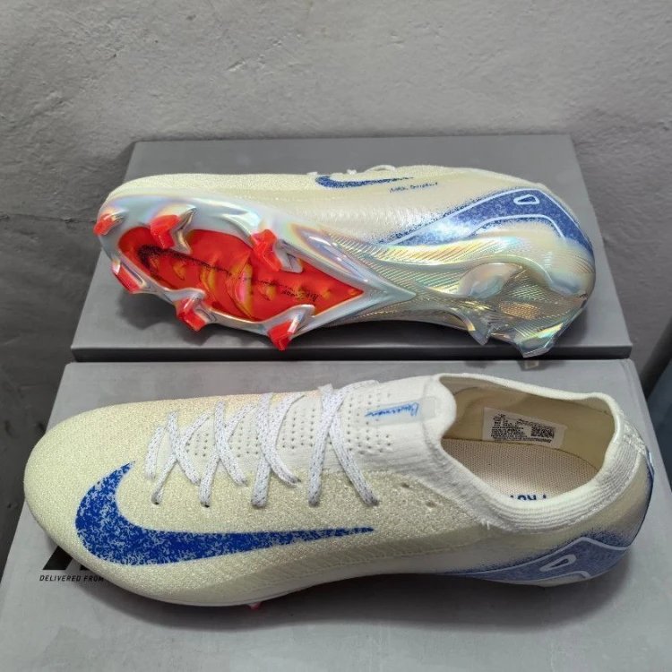 Nike Mercurial football cleats — 29
