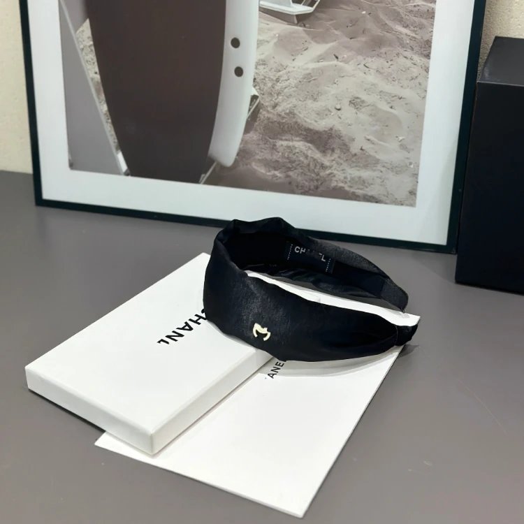 Chanel Uncategorized Satin CC Logo Headband — SKU-02-Black headband