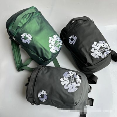 Mochi Mochi Bear Floral Embroidery Crossbody Bag