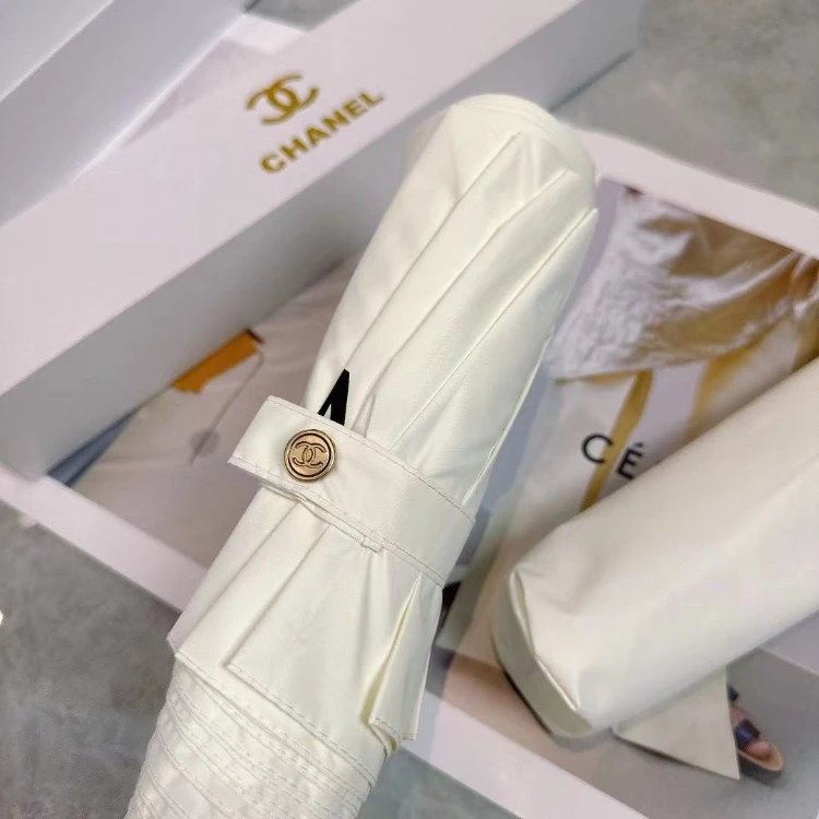 Chanel Uncategorized Three-fold sun umbrella with rose-shaped handle image 5