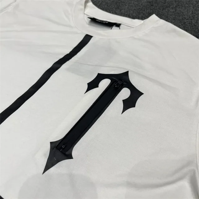 Unbranded T-Shirts Short-Sleeve T-Shirt with Chest Zip Graphic product detail image 2