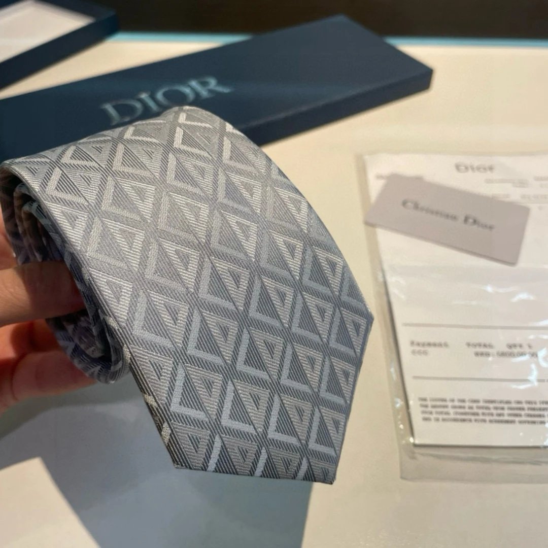 Dior Ties Geometric Jacquard Silk Tie — Light gray