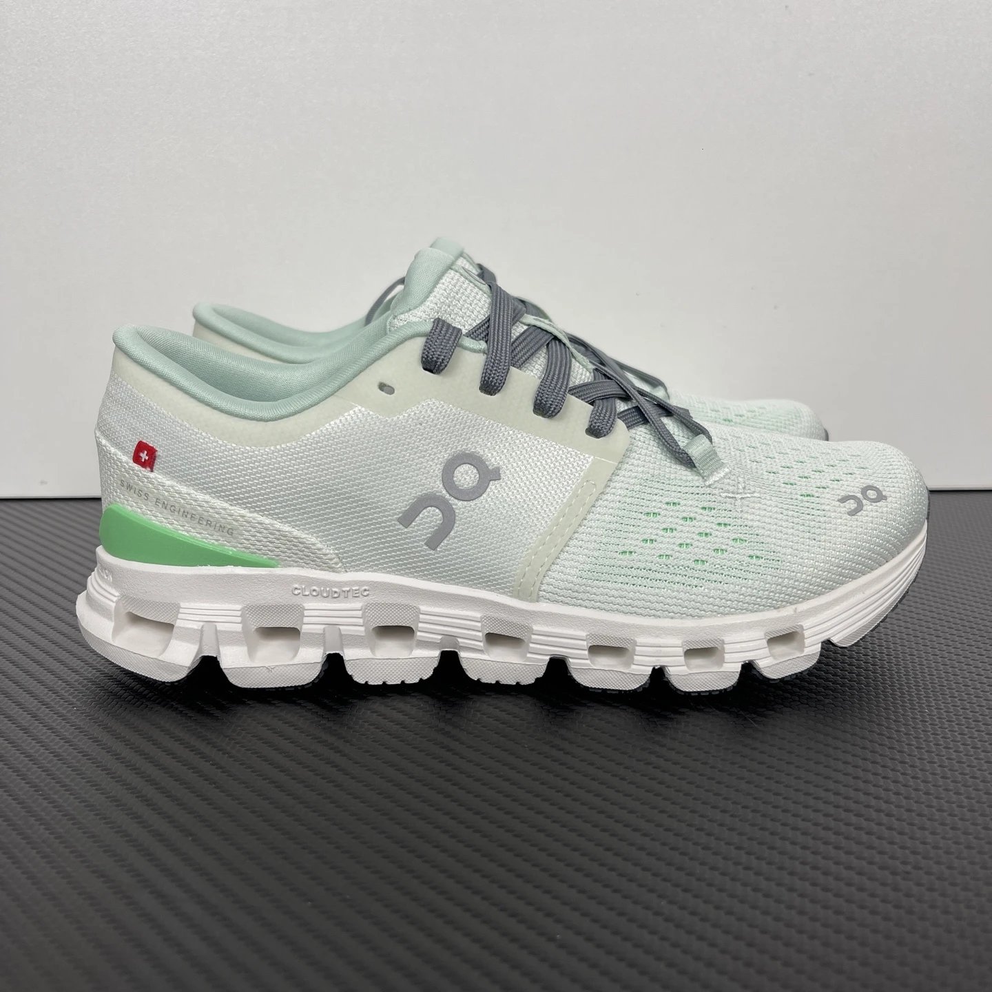 On Angpao Cloud X4 Grey Green 3WE30073088W6
