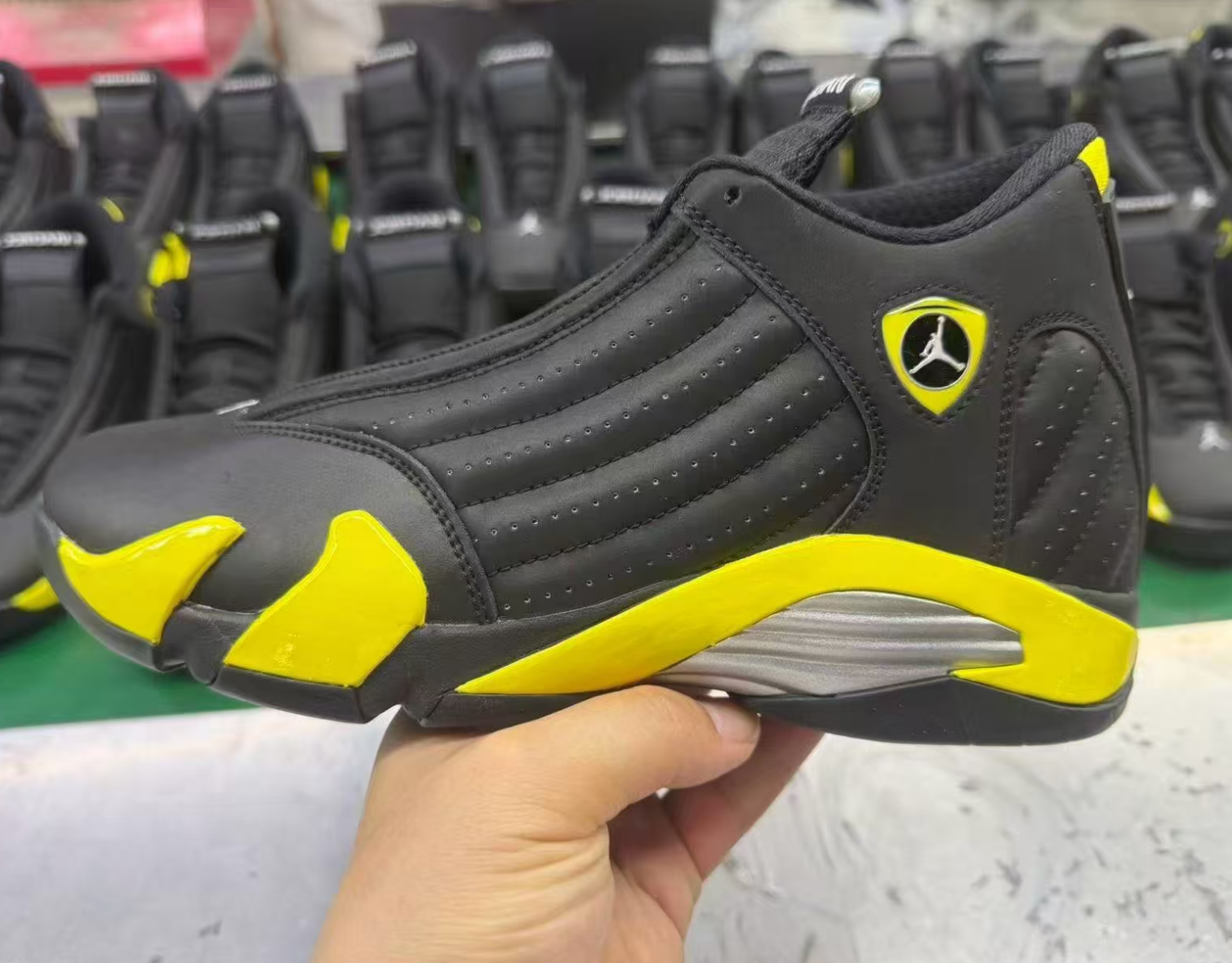 Jordan 14 Retro Thunder 487471-070