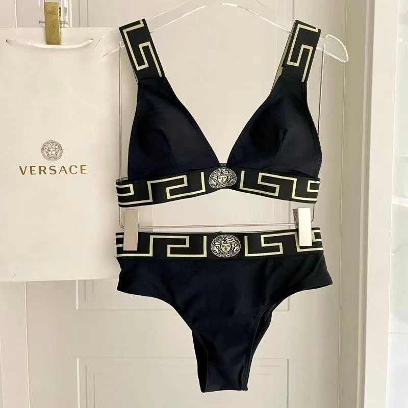 Gucci Swimwear GG monogram bikini set — 23