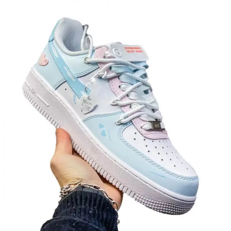 Nike Sneakers Low-Top Lace-Up — 15