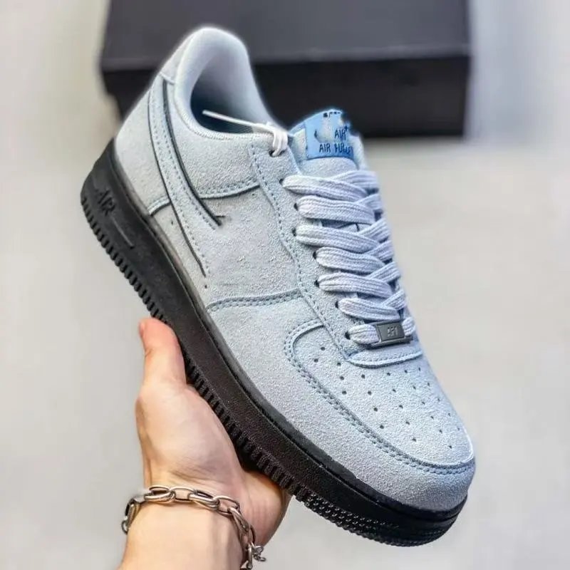 Nike Sneakers Low-Top Lace-Up — 30