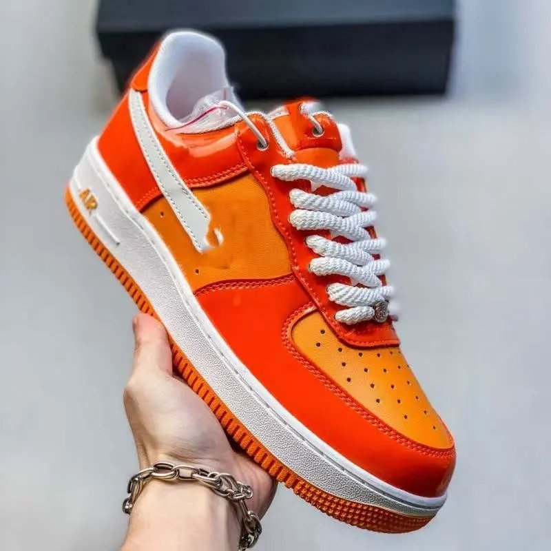 Nike Sneakers Low-Top Lace-Up — 29