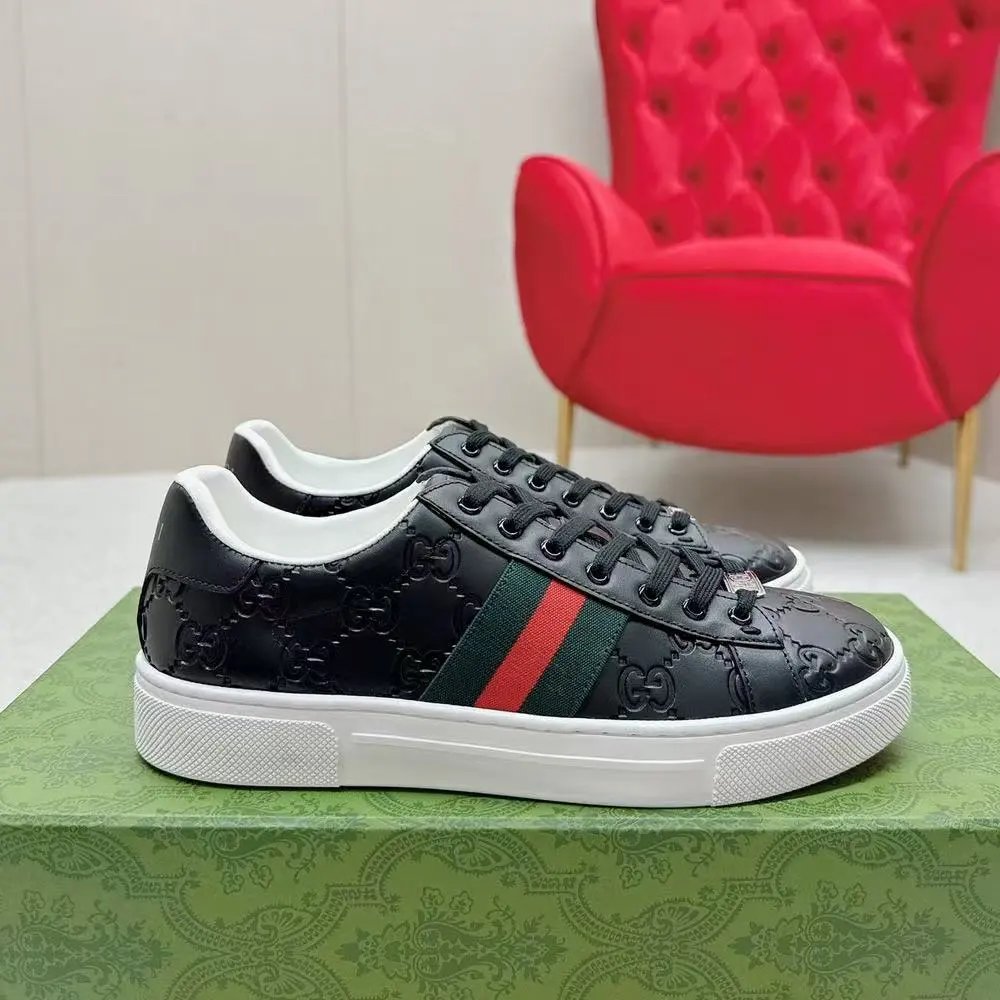 Gucci Sneakers Low-Top Logo — 9