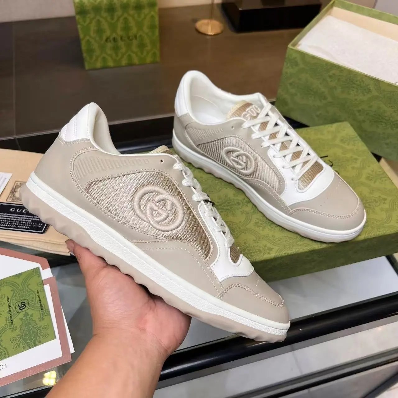Gucci Sneakers Low-Top Logo — 22