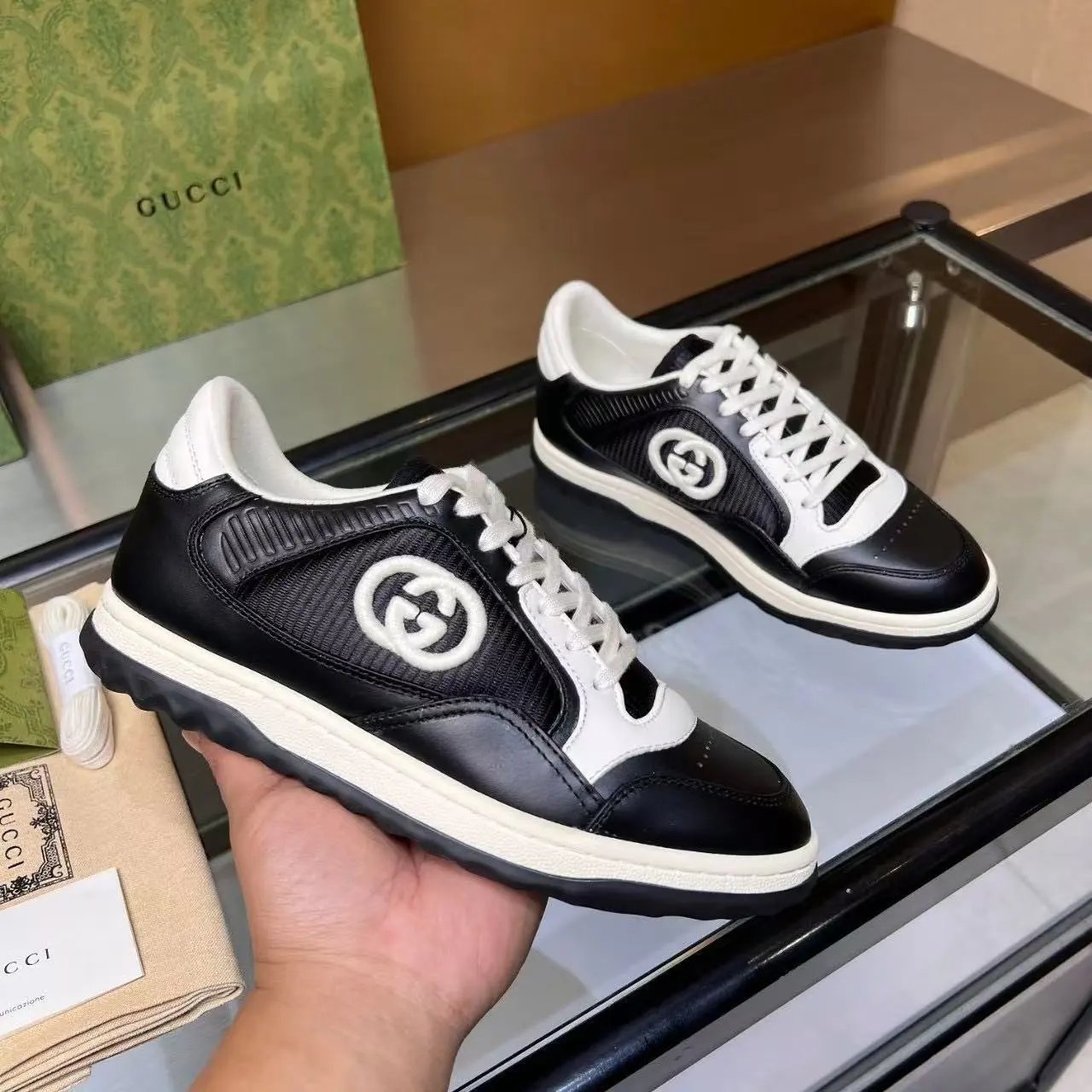 Gucci Sneakers Low-Top Logo — 30