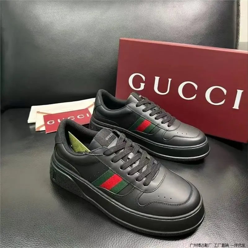 Gucci Sneakers Low-Top Logo — 34
