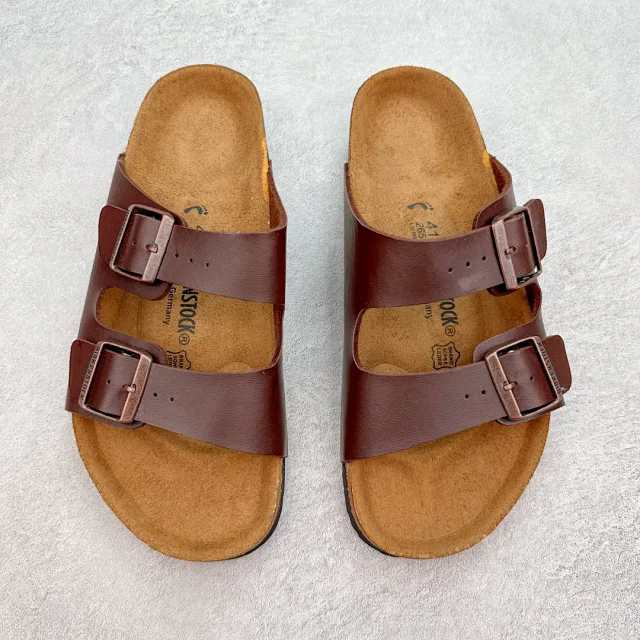 GX two word drag gray brown