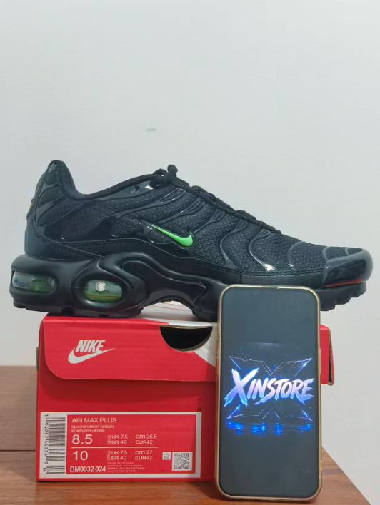 Black green hook