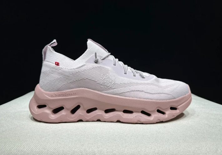 Cloud X Pink Sneaker