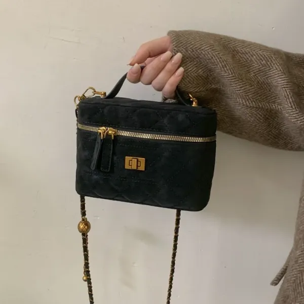 Design Quilted Mini Chain Bag Burgundy Handbag - 15