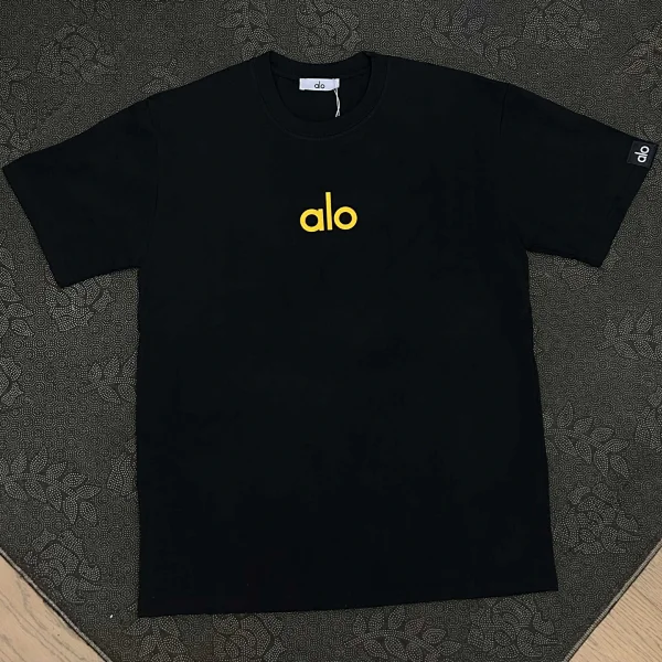 alo, short-sleeve T-shirt