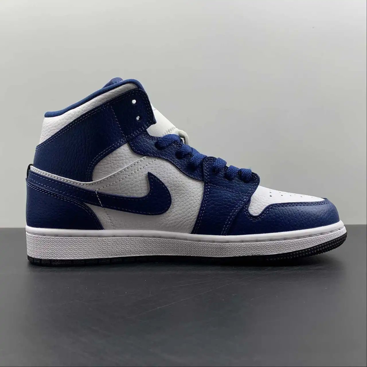 AJ1 Yin Yang Blue White Black – DR0501-401 thumbnail 3