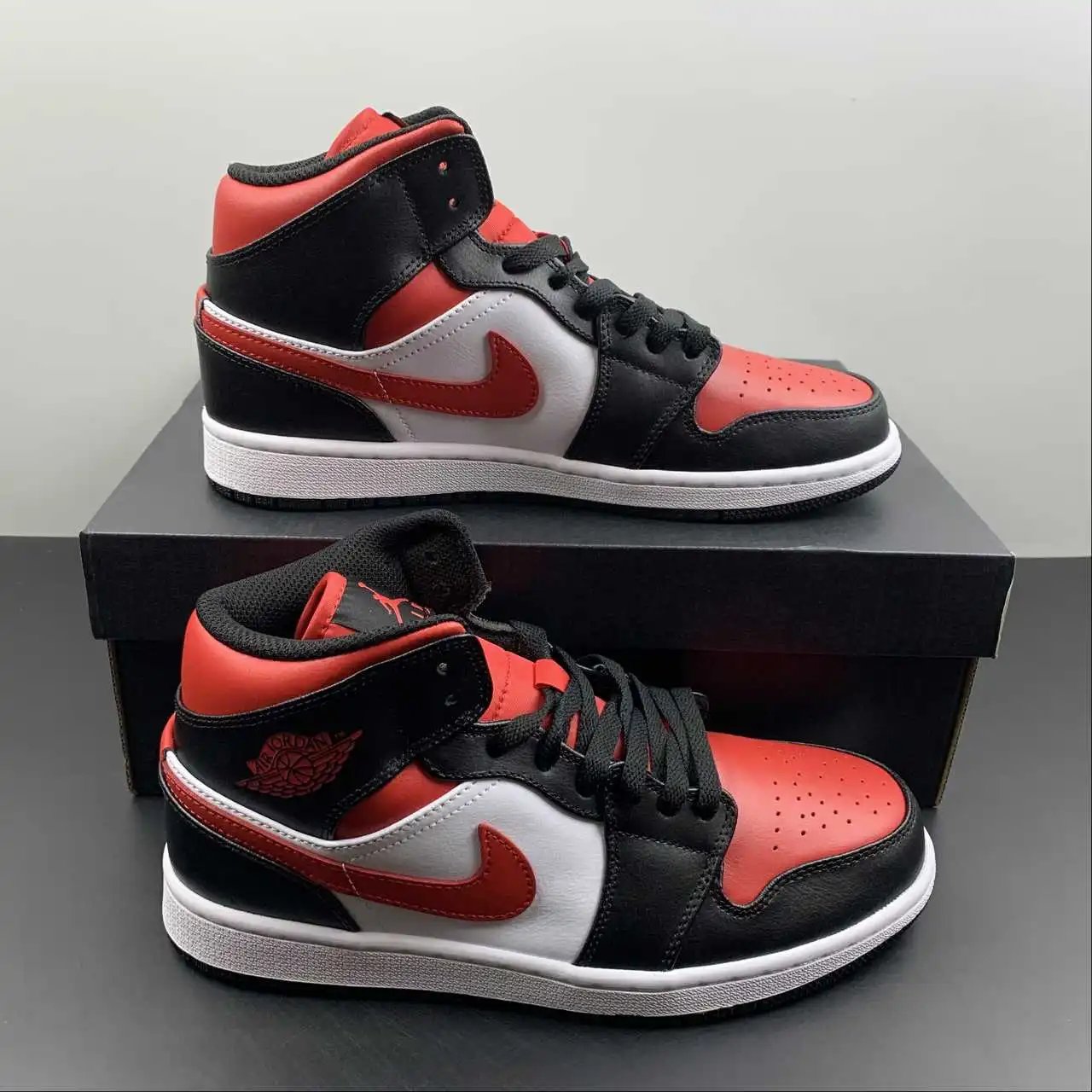 AJ1 Mid Bred Limited Edition