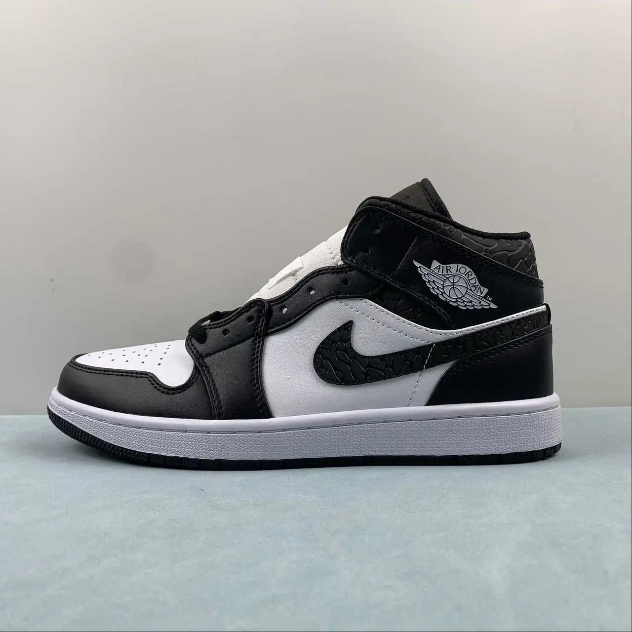 Air Jordan 1 Mid Black White – FB9911-001 thumbnail 2