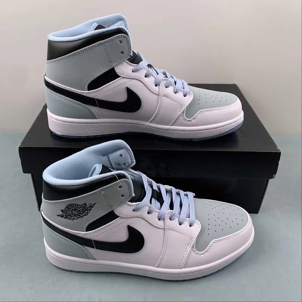 AJ1 Mid Ice Blue Smoke Grey – DV1308-104