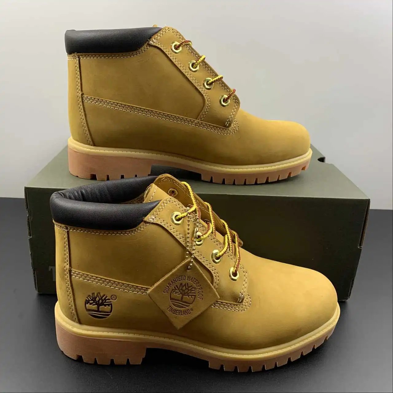 Timberland 小麦色 5-Inch Waterproof Chukka Boot