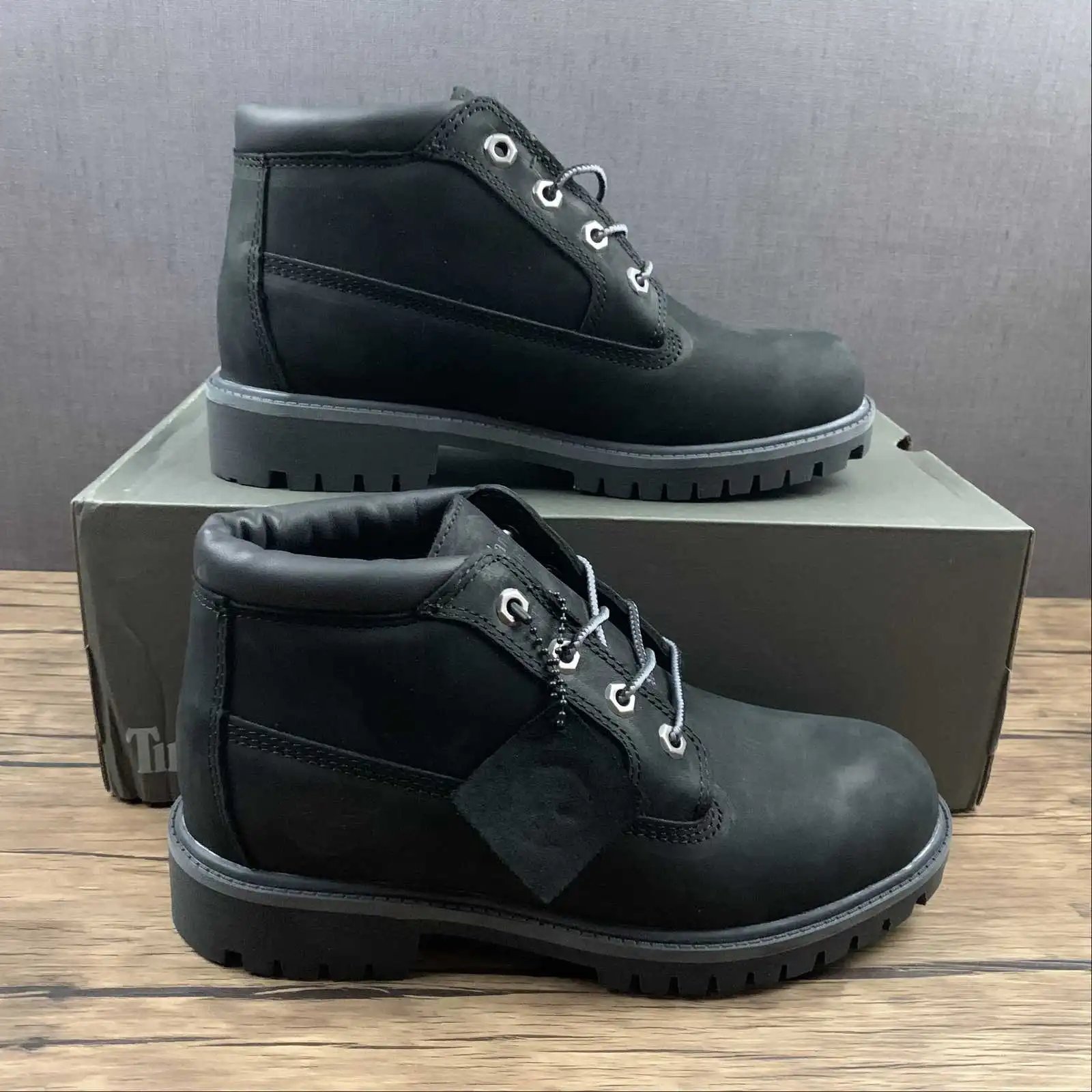 Timberland 纯黑 5 Inch Waterproof Chukka Boot
