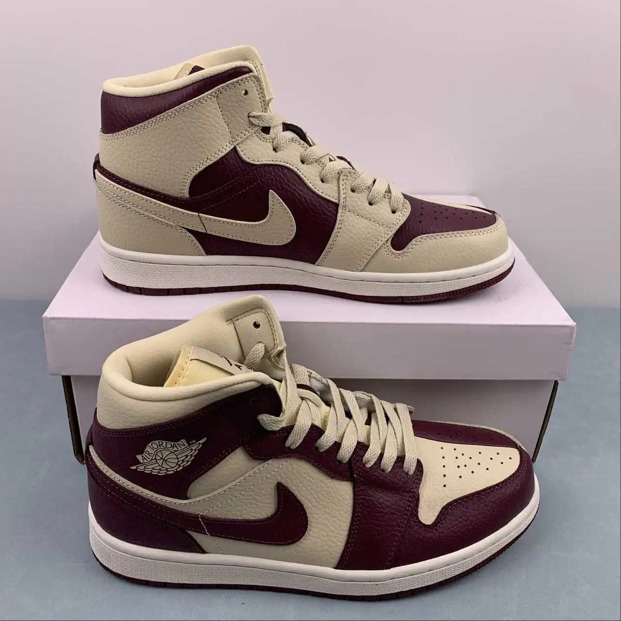 AJ1 Mid Off-White Burgundy – DR0501-200