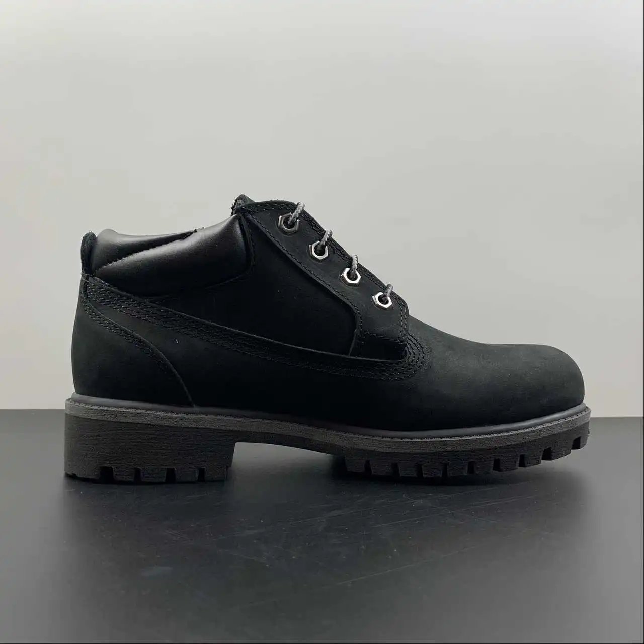 Timberland 纯黑 5-Inch Waterproof Chukka Boot thumbnail 4