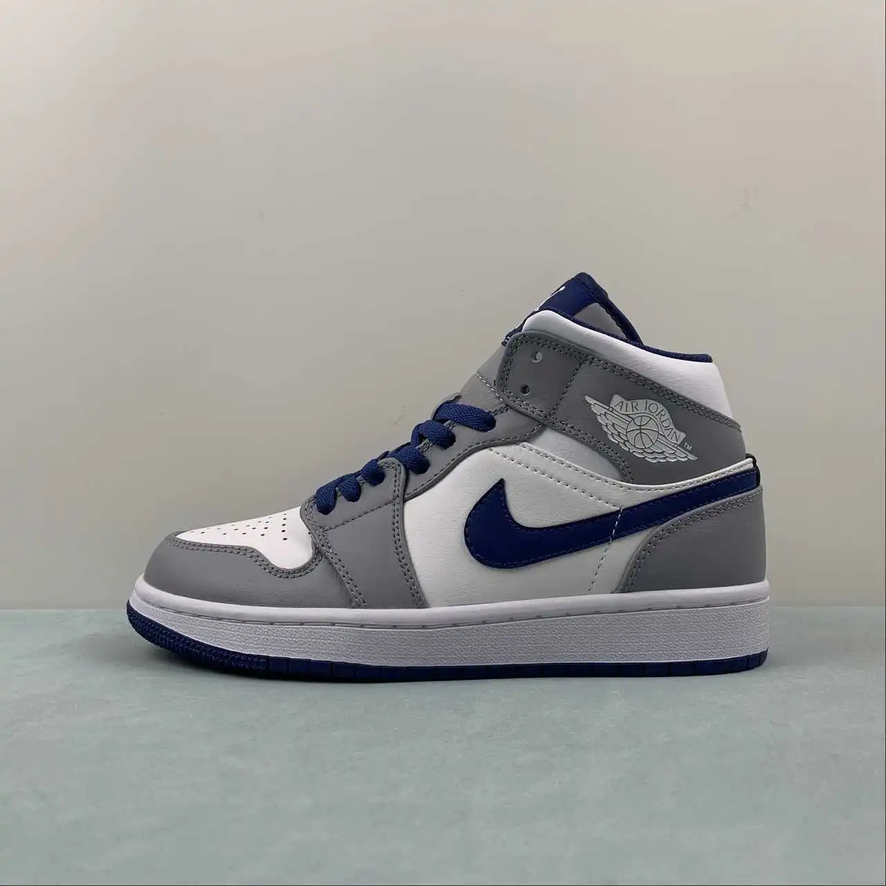 All-Season Versatile AJ1 Grey Blue White – DQ8426-014 thumbnail 2