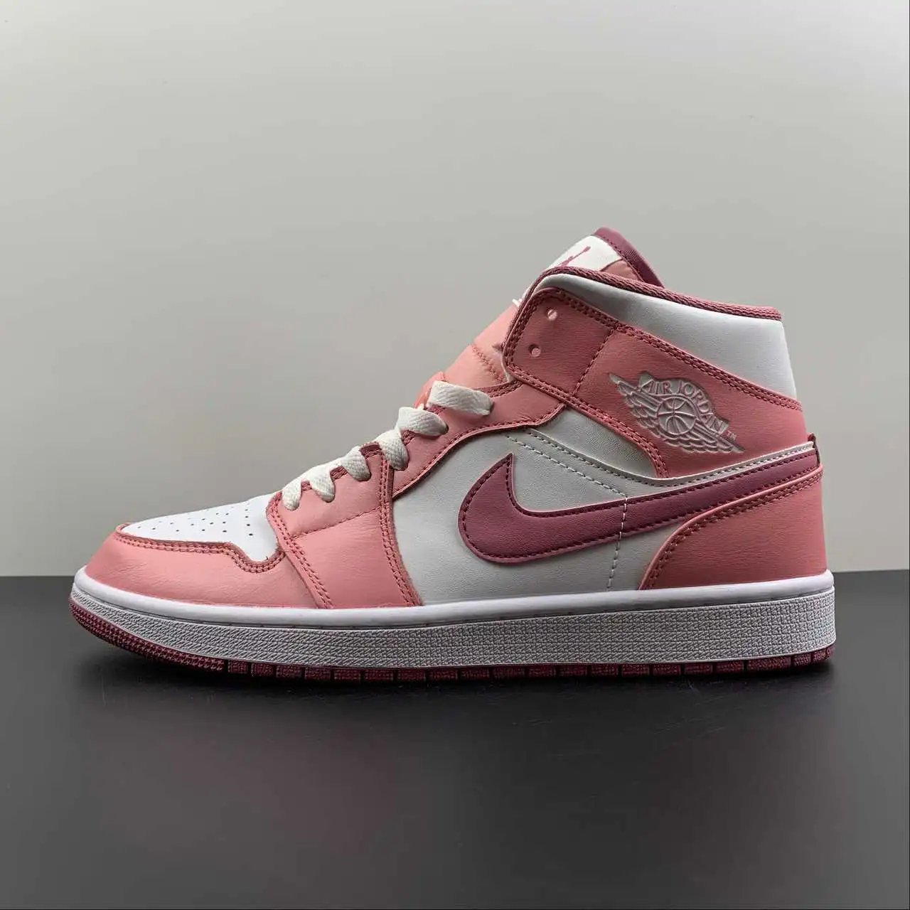 Air Jordan 1 Cherry Blossom Pink – DQ8423-616 thumbnail 2