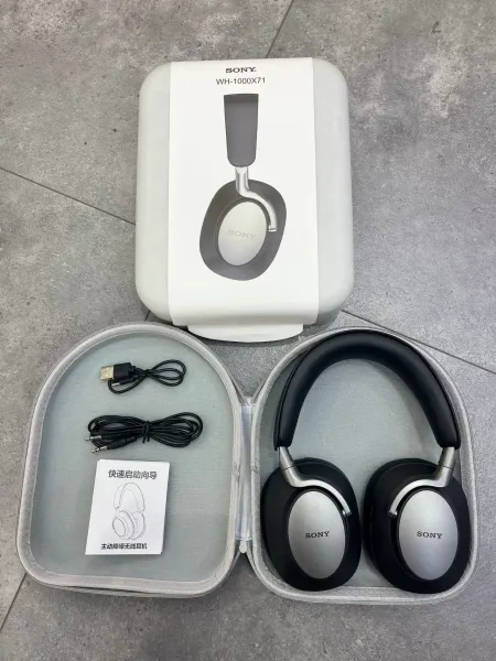 Sony WH-1000X71 Premium Wireless Noise-Cancelling Headphones - 5