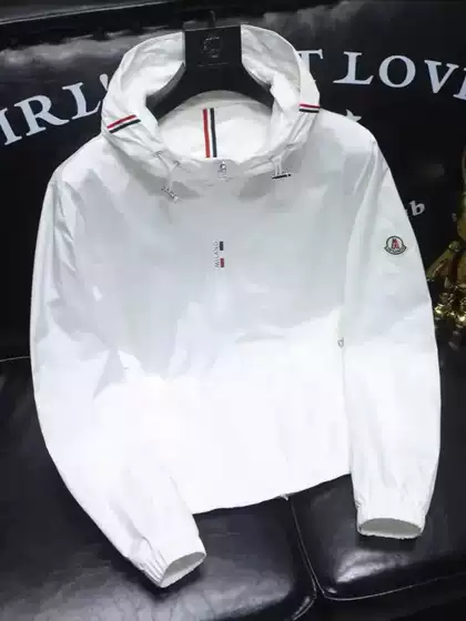 Moncler-5