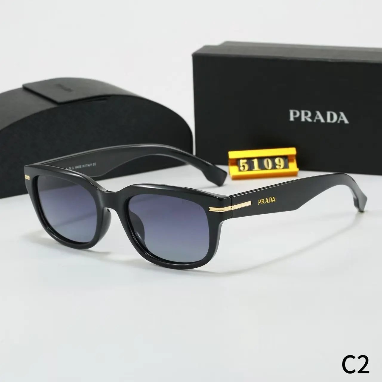 12*Prada