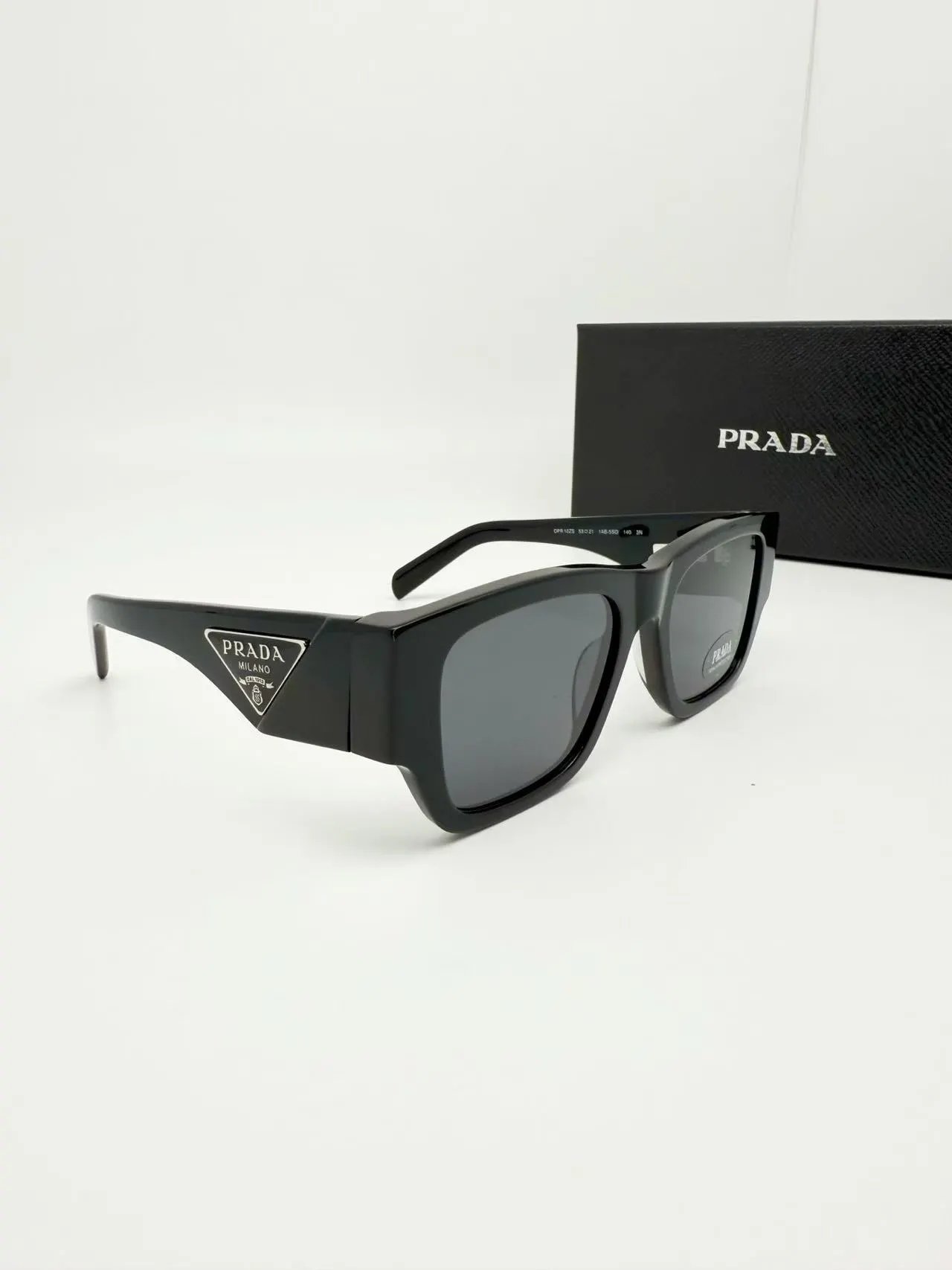 18*Prada