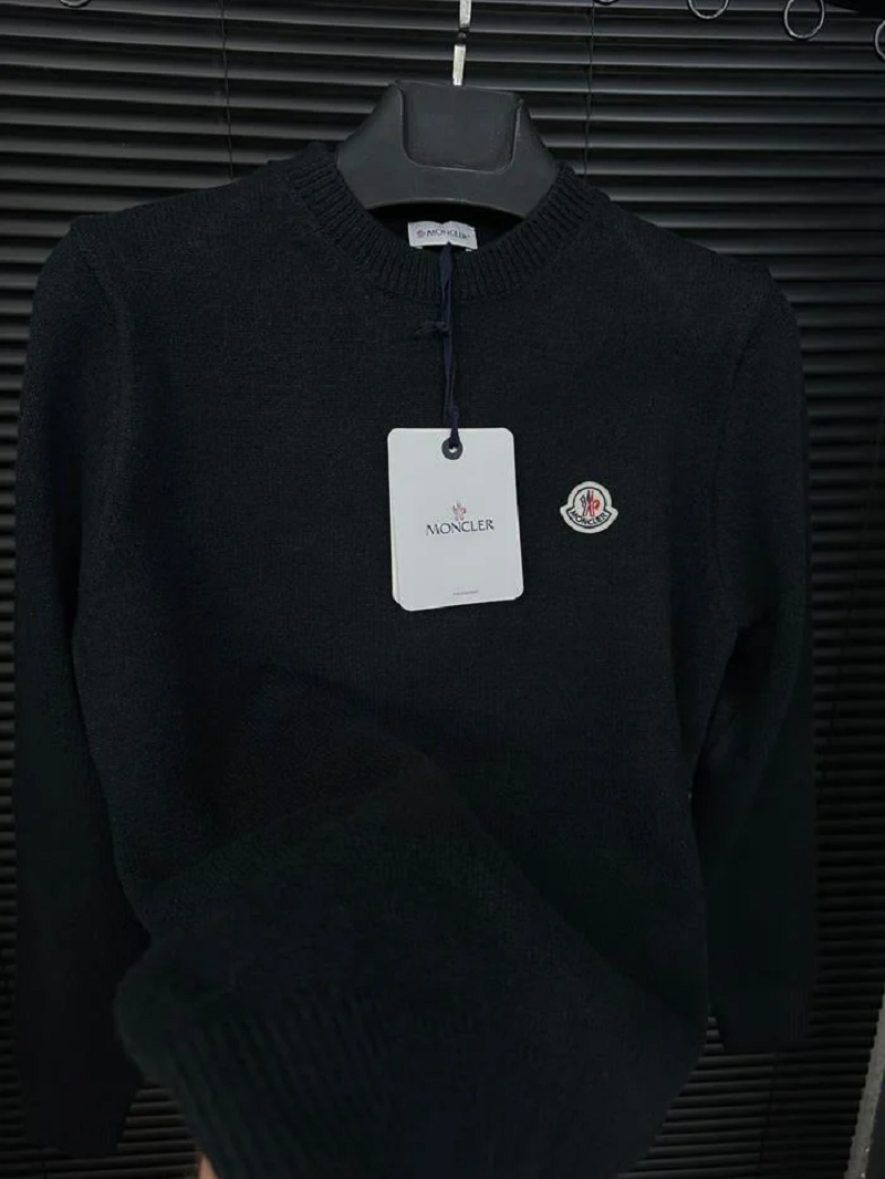 Moncler 1
