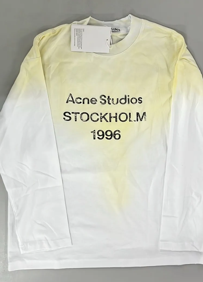 White (AC581)