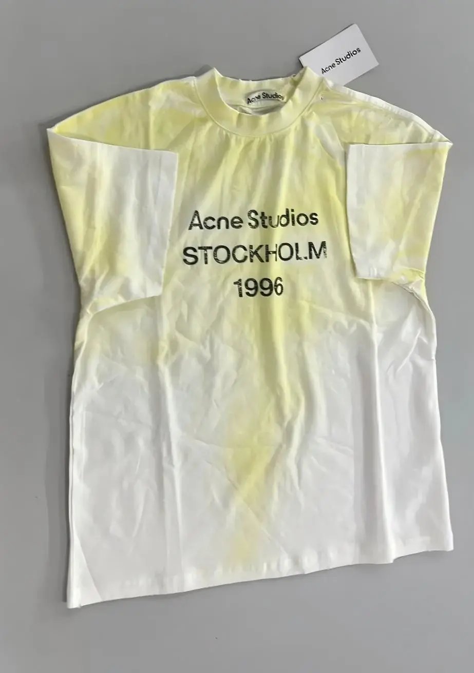 White (AC02)