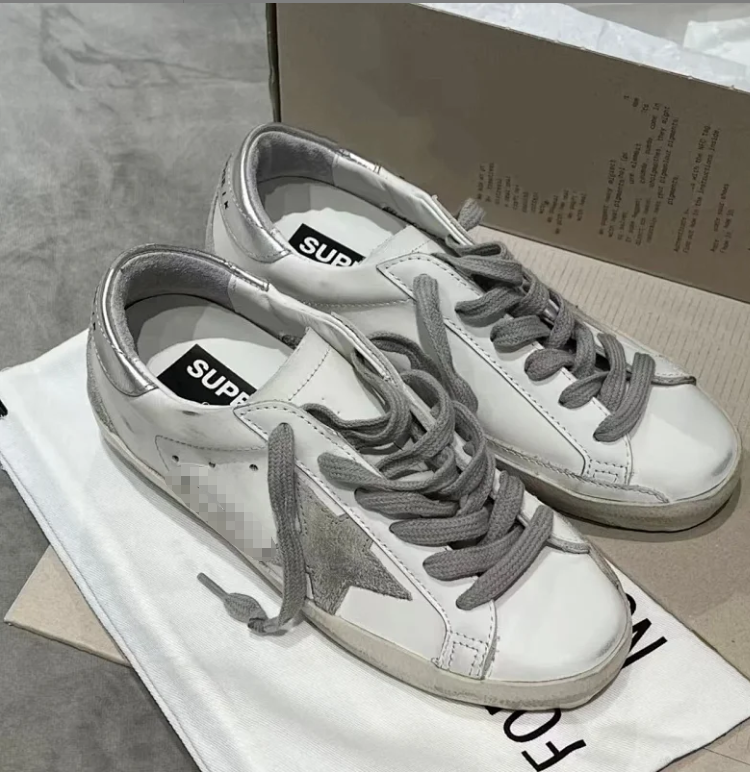 Silver tailed gray star