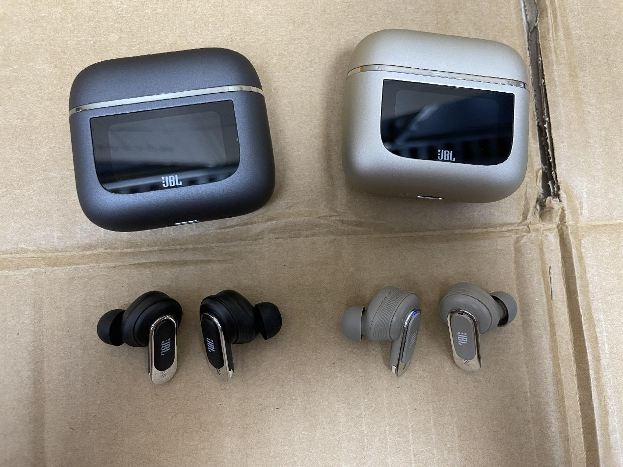JBL Tour Pro 2 Earbuds product detail 10