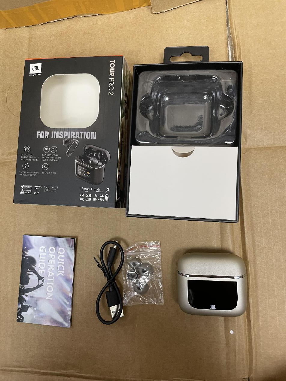 JBL Tour Pro 2 Earbuds product detail 4