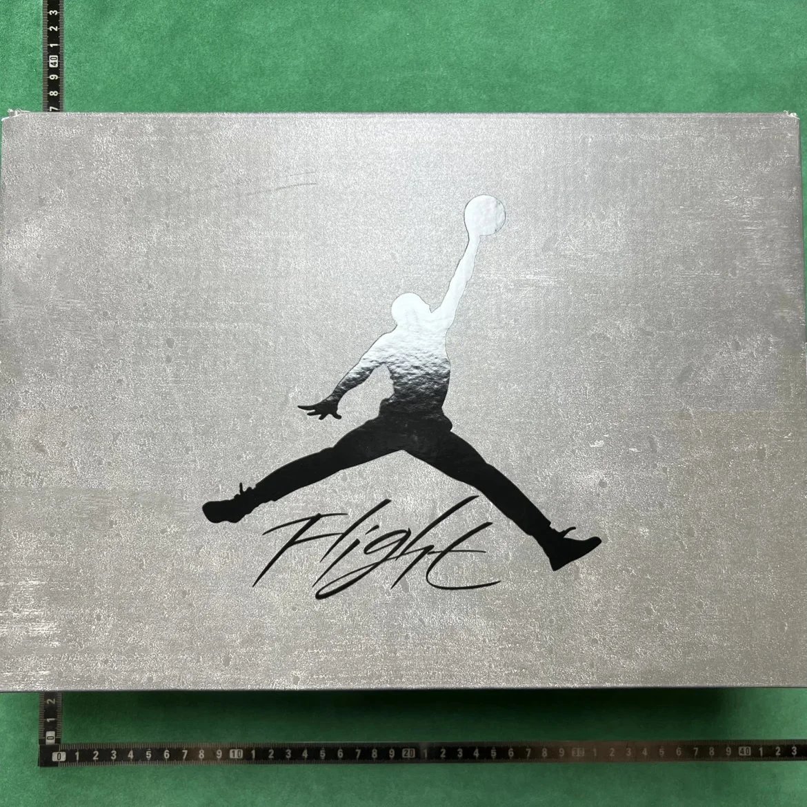 Air
Jordon product detail 18
